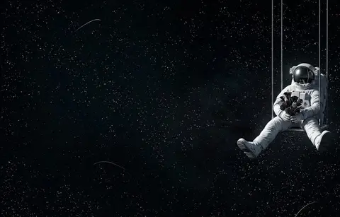 Astronaut Wallpaper 4K (Cute Space Swing Ultra HD Aesthetic Background)