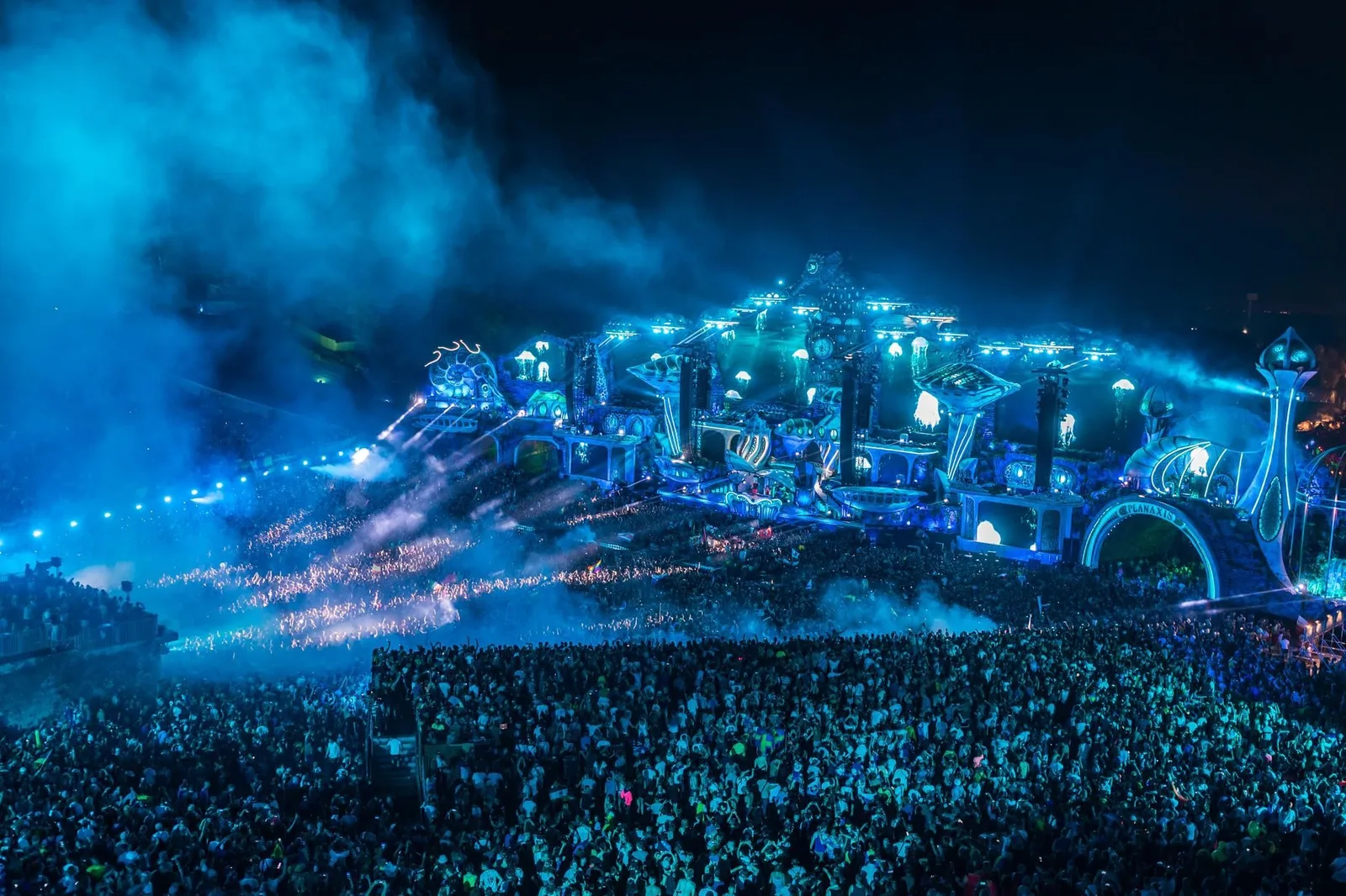 Midnight Blue Festival Night Wallpaper 4K wallpaper — 2048×1365